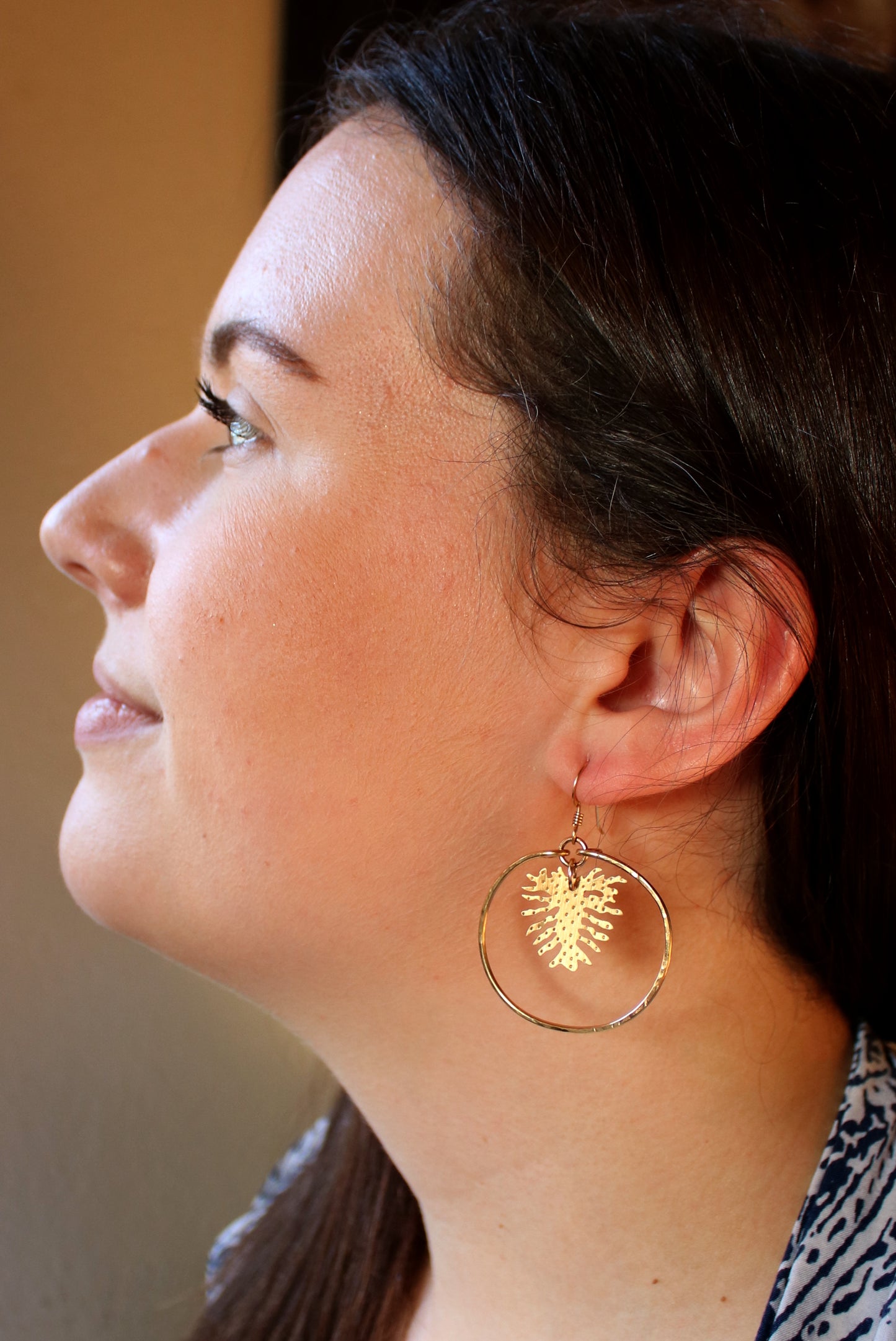 Brass Philodendron Leaf Hoops