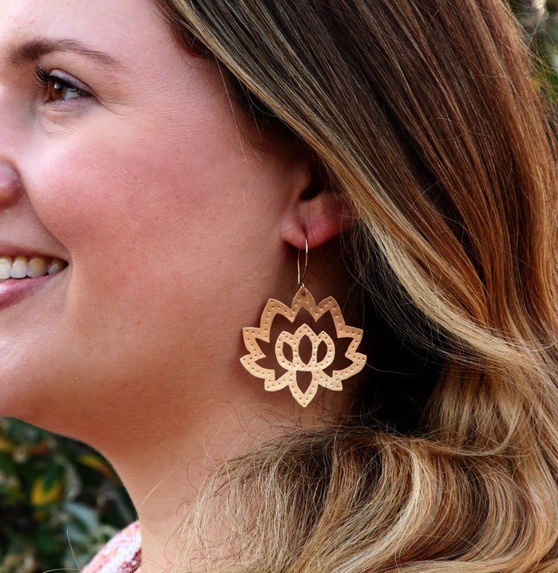 Lotus and Leaves * Brass/Gold-Fill